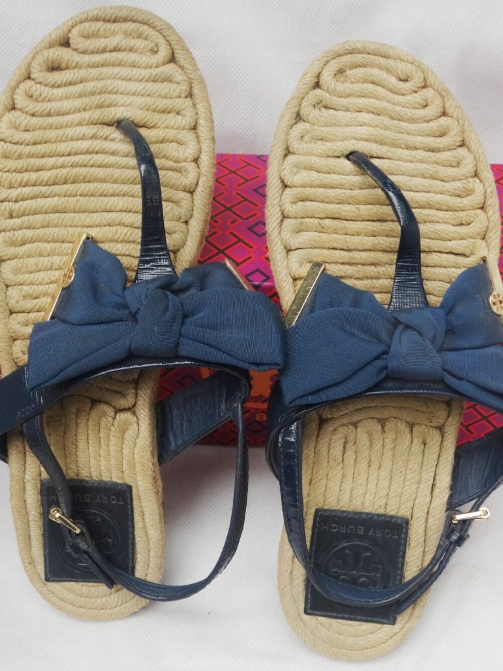 TORY BURCH 8M Penny Flat Bow Espadrille Thong Sandals, navy blue - Picture 3 of 9